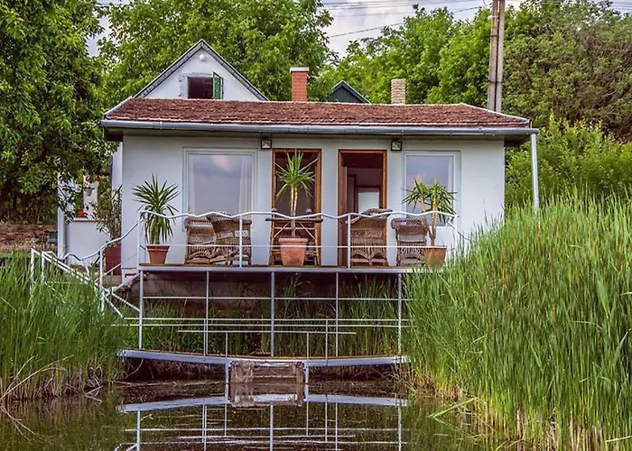 Tavirozsa Elmenypark * Igar