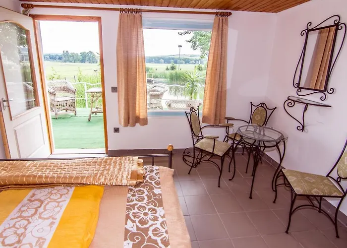 Tavirozsa Elmenypark * Igar